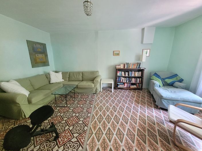 Image No.11-5 Bed House for sale