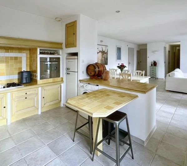 Image No.13-4 Bed House for sale