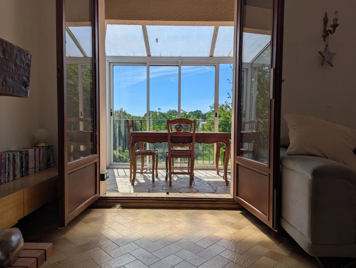 Image No.12-2 Bed House for sale