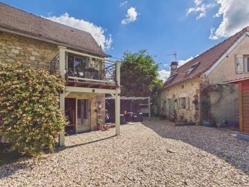 1 - Villeneuve, House