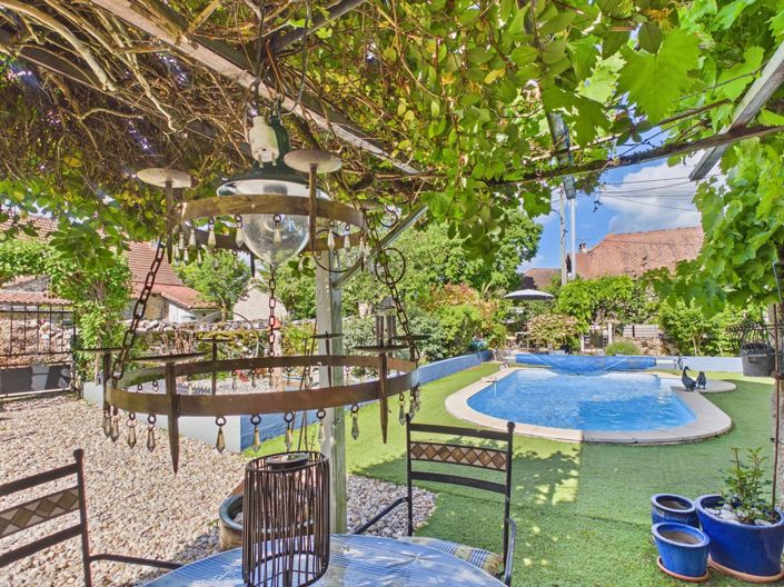 Image No.2-3 Bed House for sale