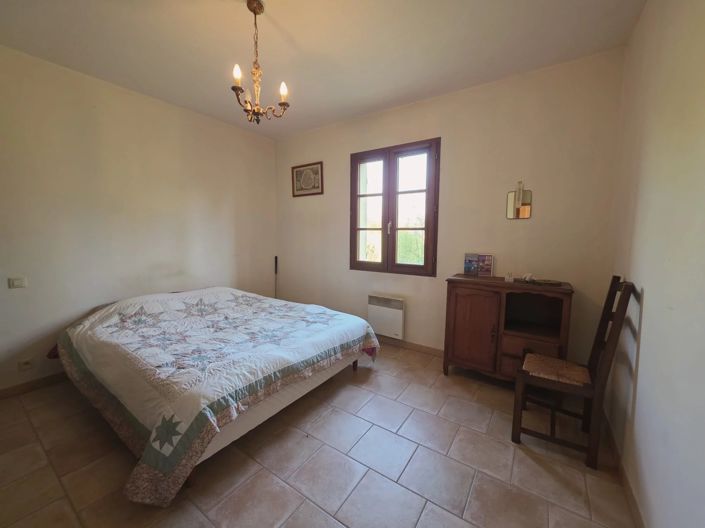 Image No.10-5 Bed House for sale