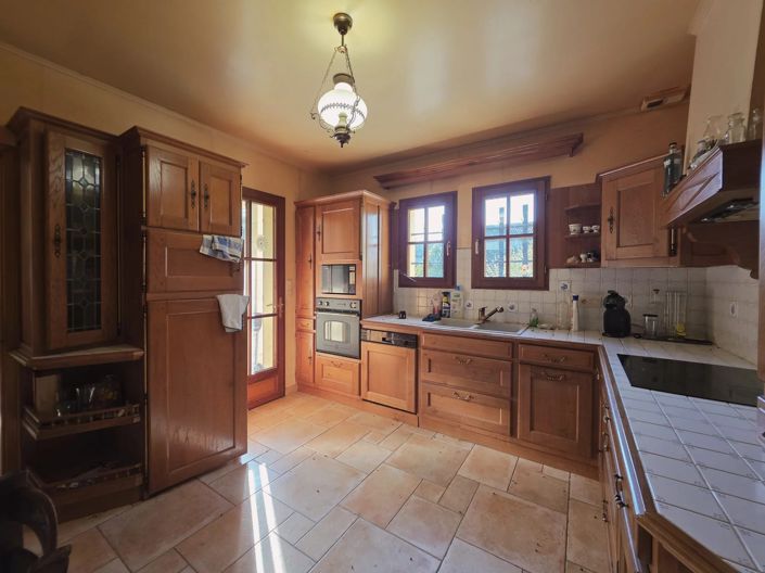 Image No.4-5 Bed House for sale