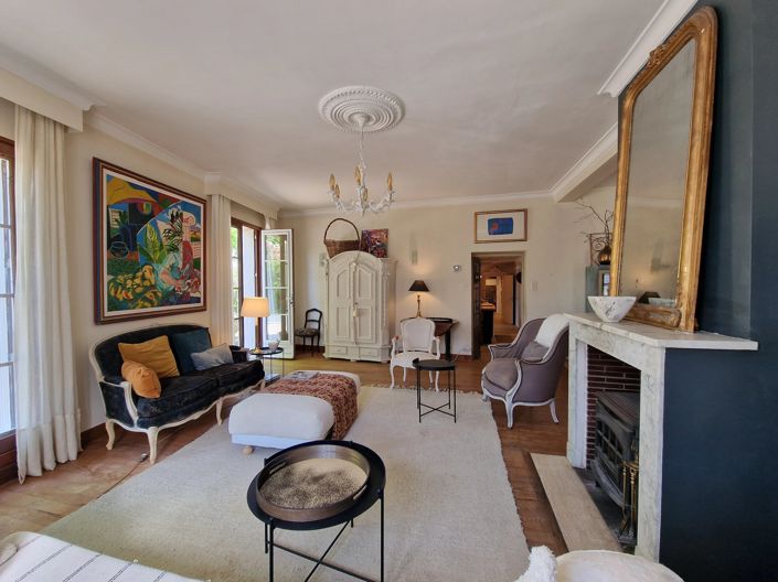 Image No.4-4 Bed Village House for sale
