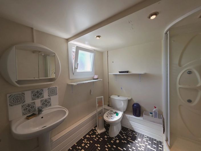Image No.10-3 Bed House for sale