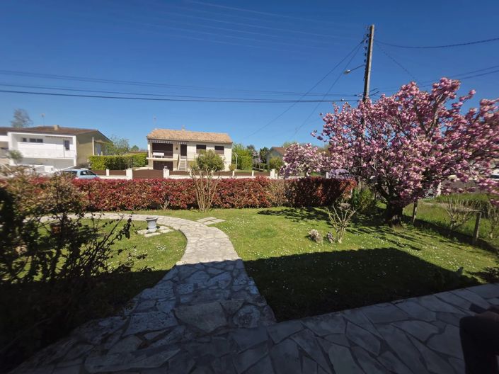 Image No.2-3 Bed House for sale