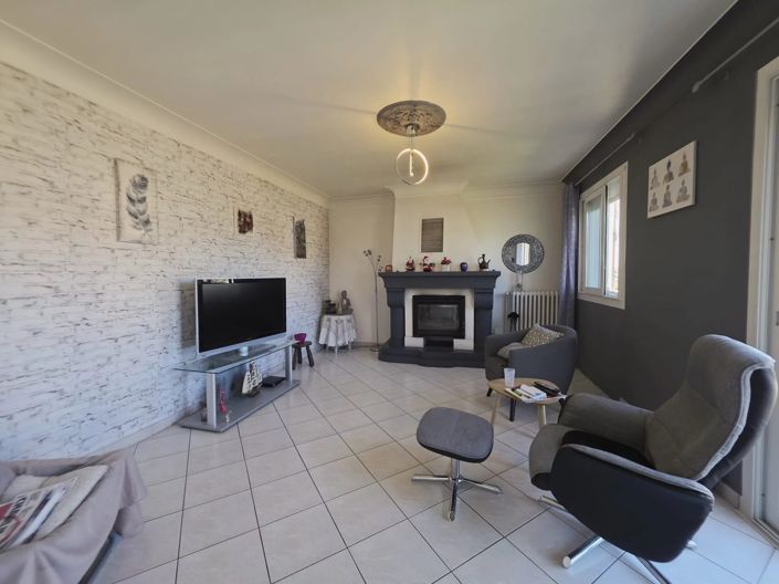 Image No.3-3 Bed House for sale