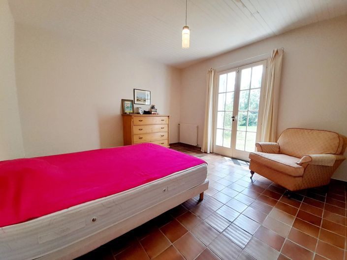 Image No.9-3 Bed House for sale