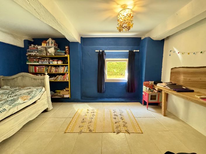 Image No.6-4 Bed House for sale