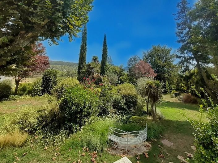 Image No.6-4 Bed House for sale