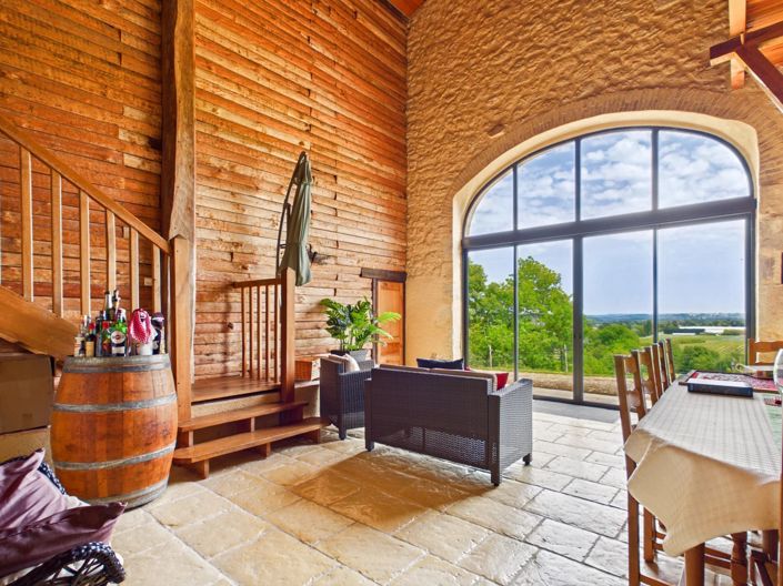 Image No.3-6 Bed House for sale