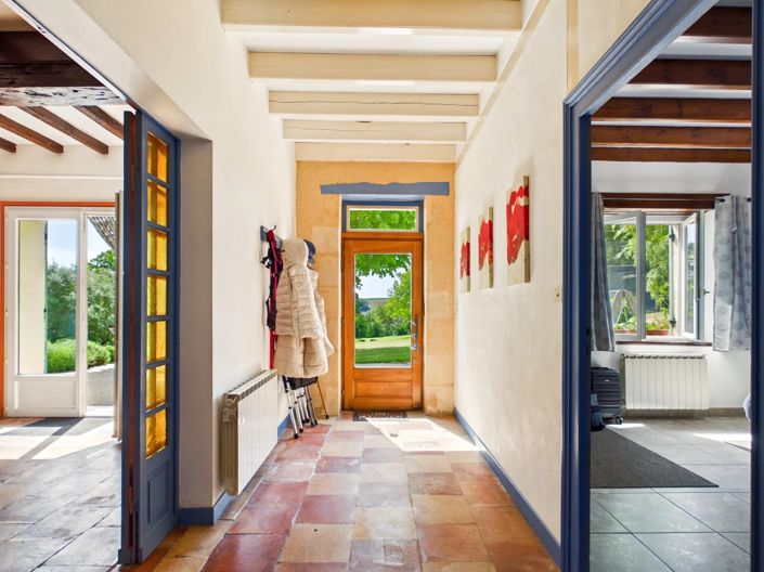 Image No.6-6 Bed House for sale