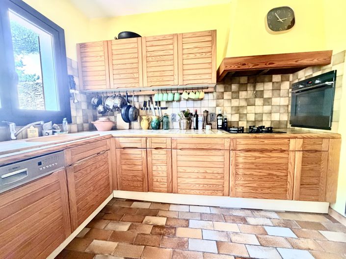 Image No.3-3 Bed House for sale