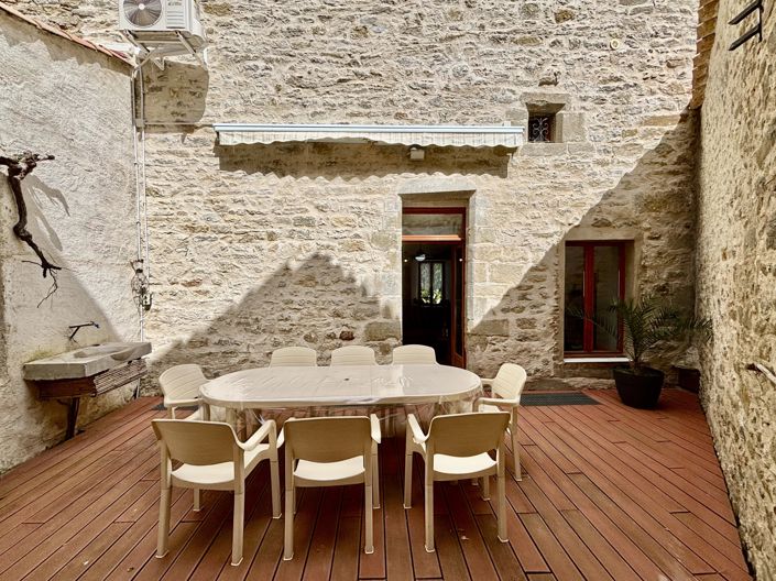 Image No.2-5 Bed House for sale