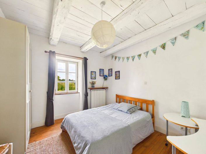 Image No.13-6 Bed House for sale