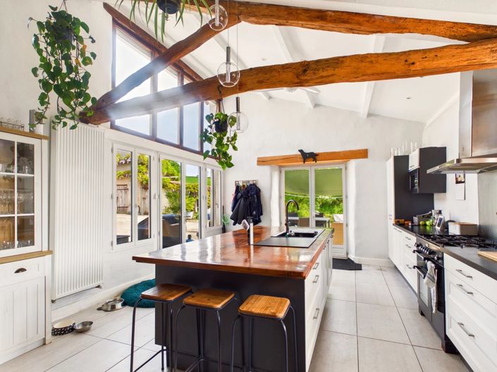 Image No.3-5 Bed House for sale