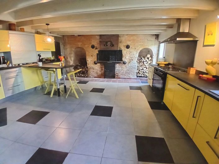 Image No.6-13 Bed House for sale