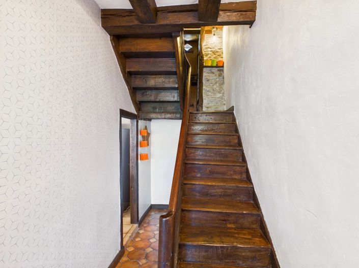 Image No.11-2 Bed House for sale