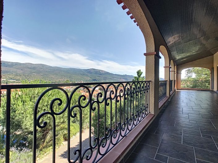 Image No.3-4 Bed House for sale