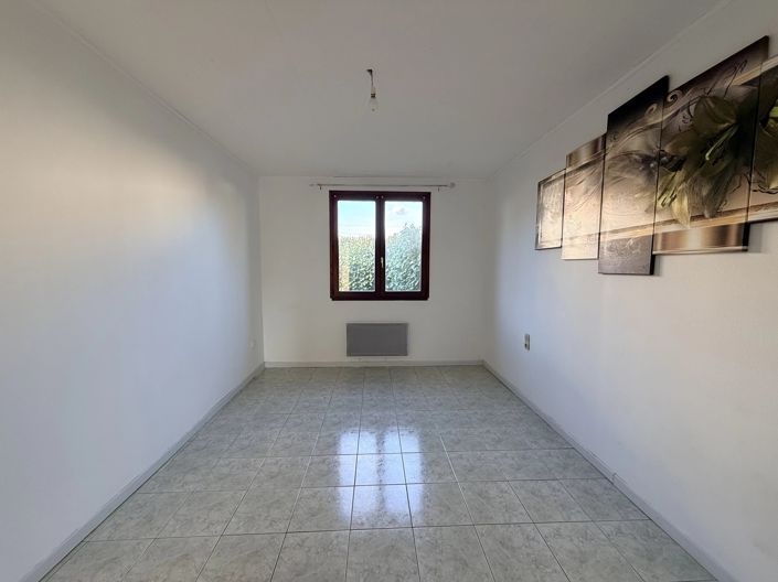 Image No.7-3 Bed House for sale