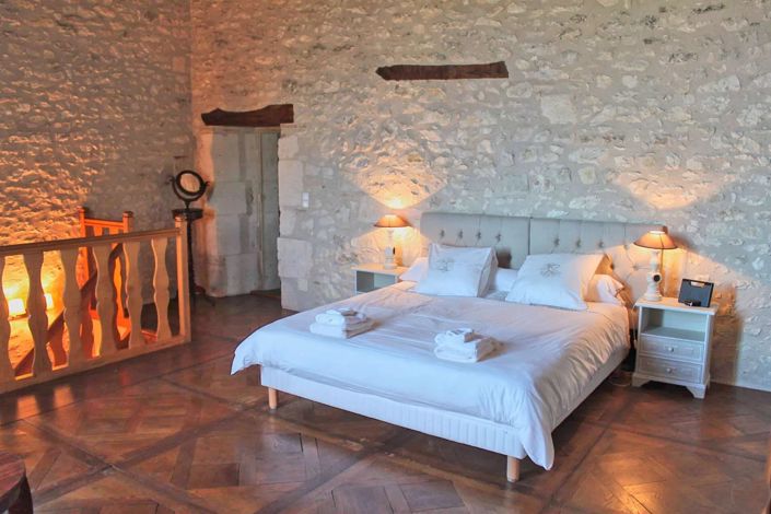 Image No.10-6 Bed House for sale