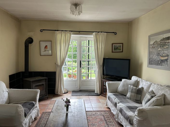 Image No.10-3 Bed House for sale