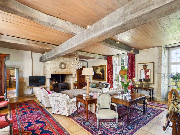 Image No.4-6 Bed House for sale