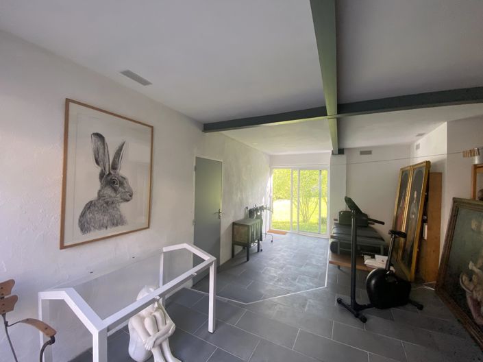 Image No.8-4 Bed House for sale