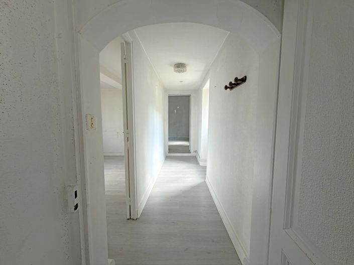 Image No.5-3 Bed House for sale