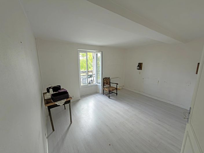 Image No.6-3 Bed House for sale