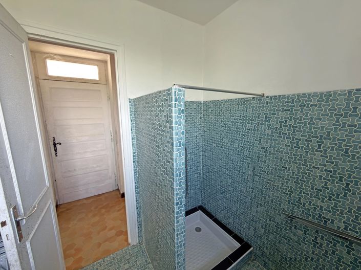 Image No.9-3 Bed House for sale