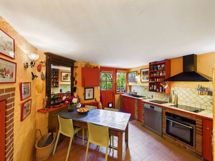 Image No.7-3 Bed Village House for sale