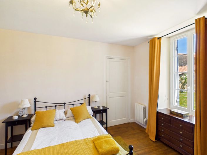 Image No.14-14 Bed House for sale