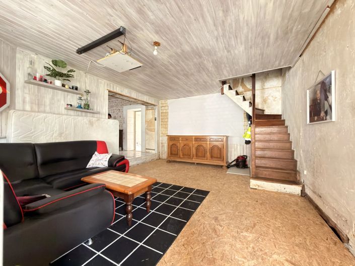 Image No.3-4 Bed House for sale