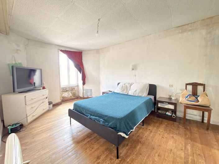 Image No.9-4 Bed House for sale