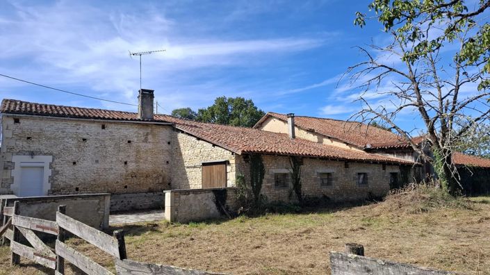 Image No.2-Maison de 3 chambres à vendre à Champagne-Mouton