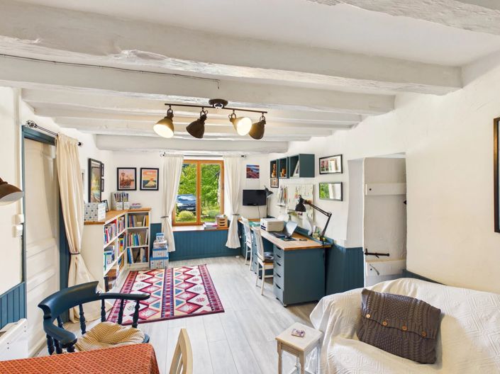Image No.6-6 Bed Village House for sale