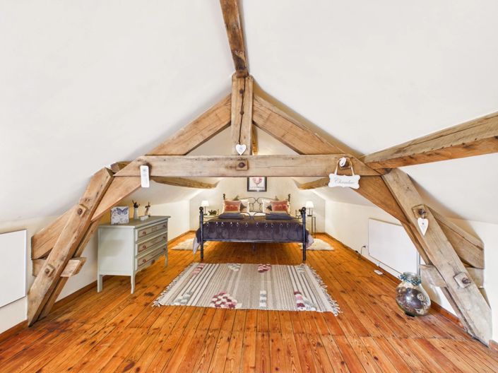 Image No.15-5 Bed Farmhouse for sale