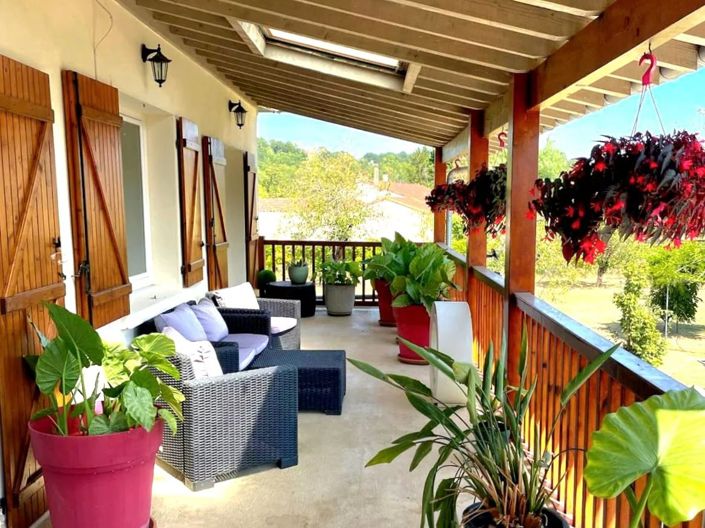 Image No.2-5 Bed House for sale