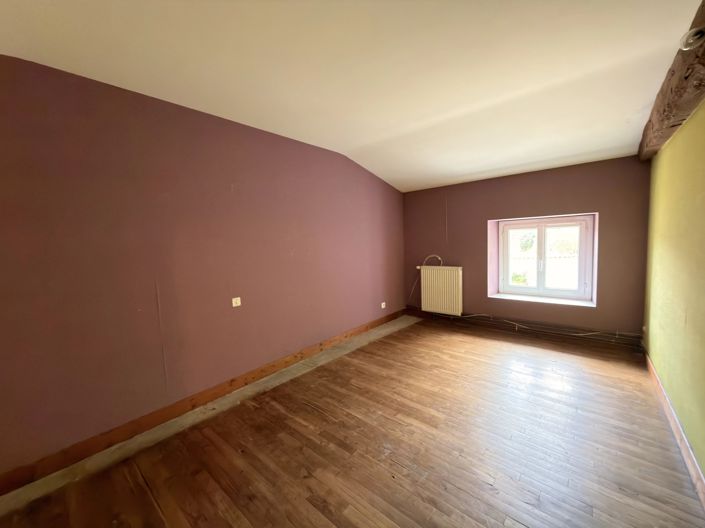 Image No.10-4 Bed Village House for sale