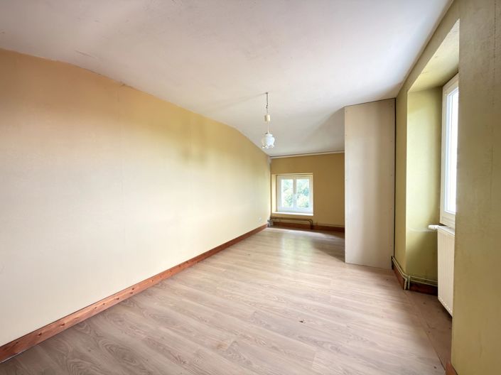 Image No.11-4 Bed Village House for sale