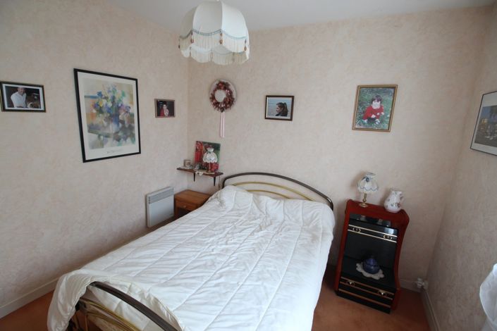 Image No.10-4 Bed House for sale