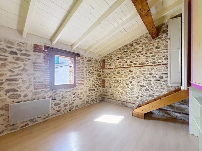 Image No.12-3 Bed Village House for sale