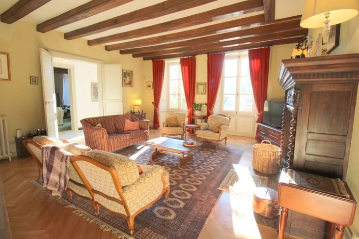 Image No.7-10 Bed House for sale