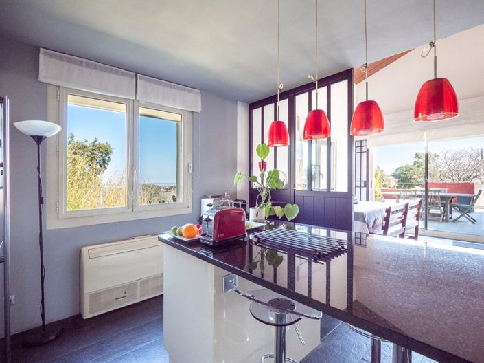 Image No.8-4 Bed House for sale