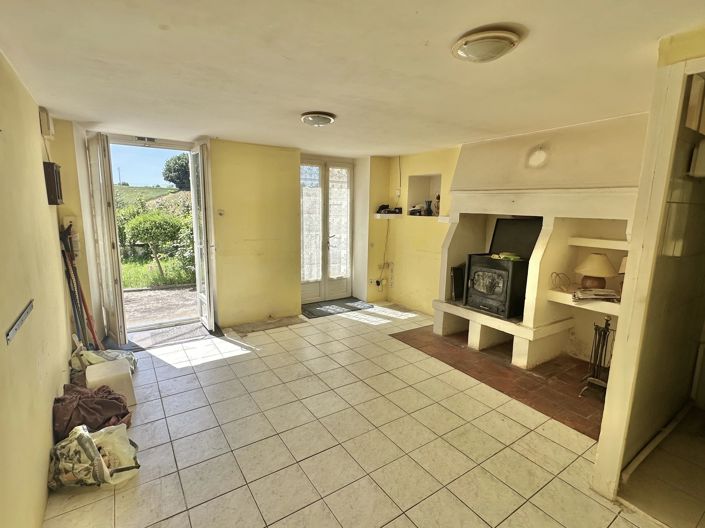 Image No.2-2 Bed House for sale