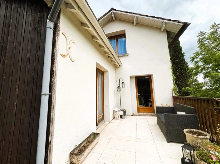 Image No.12-2 Bed House for sale