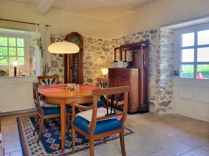 Image No.5-Maison de 2 chambres à vendre à Aveyron