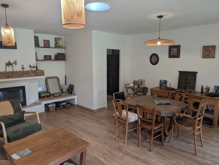 Image No.5-3 Bed House for sale