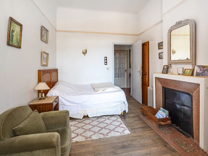 Image No.13-10 Bed House for sale